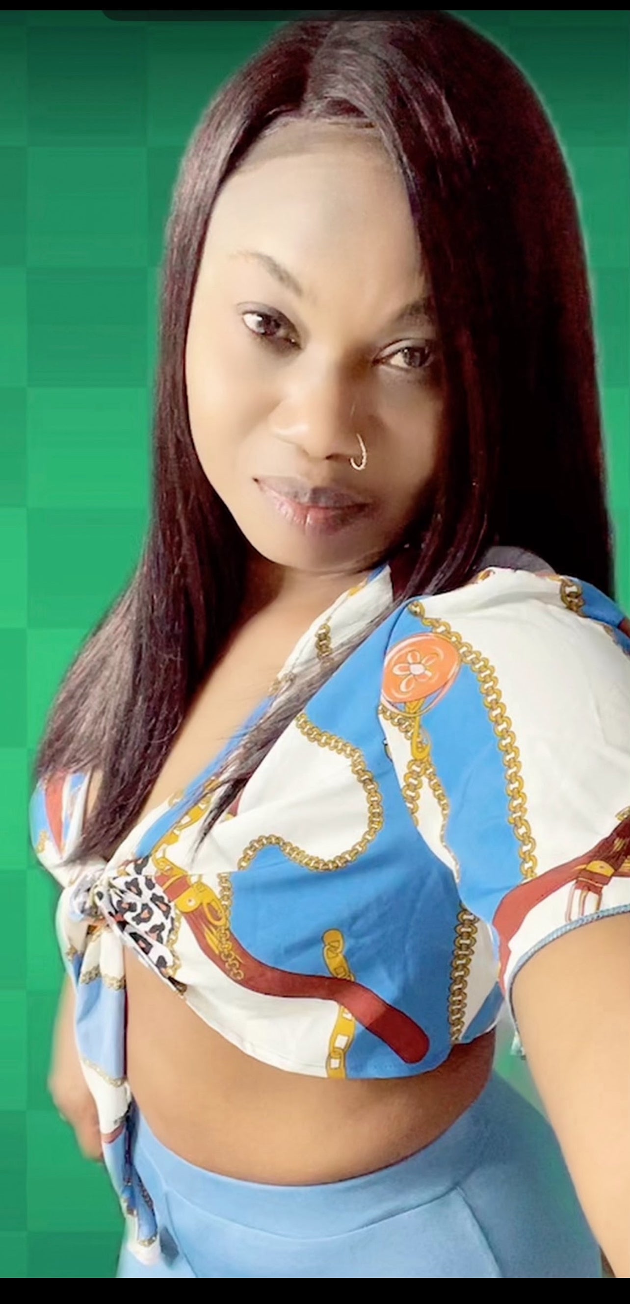 Instant glow Body lotion 8oz /BRIGHTENING & HYDRATING MOISTURIZER WITH VITAMIN E VITAMIN B3